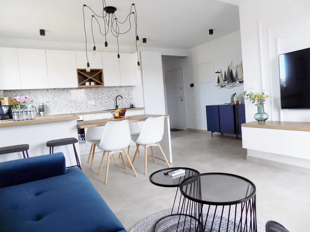 Apartment Penthouse Aurelia, Rooftop Terrace & Jacuzzi Turanj