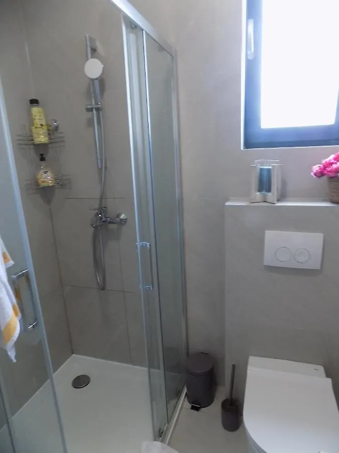 Penthouse Aurelia, Rooftop Terrace & Jacuzzi Turanj 0*,