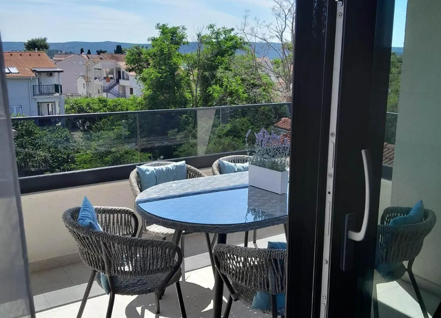 Penthouse Aurelia, Rooftop Terrace & Jacuzzi Turanj