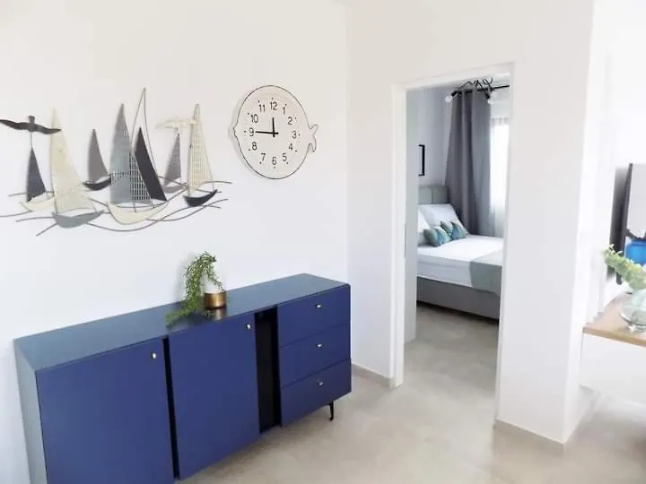 Penthouse Aurelia, Rooftop Terrace & Jacuzzi Turanj