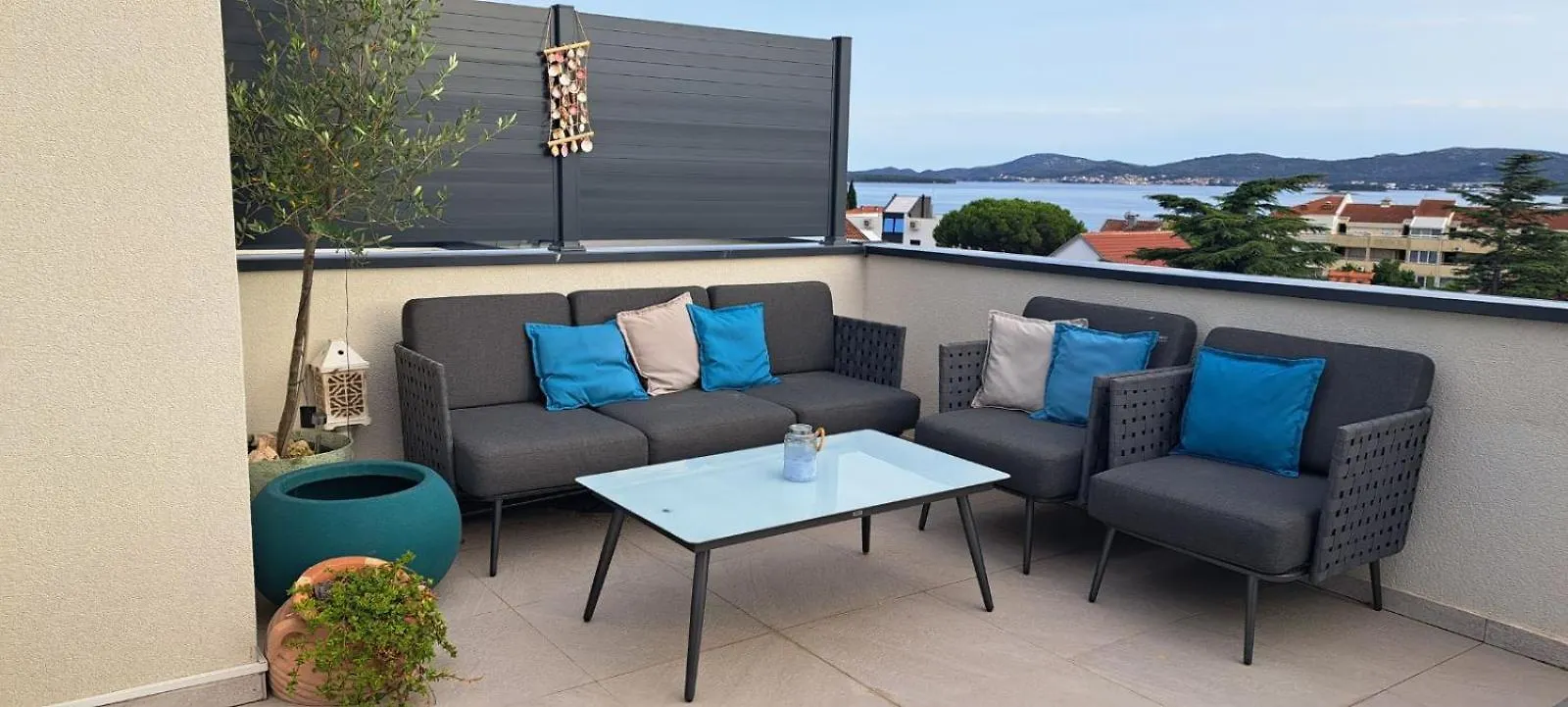 Apartment Penthouse Aurelia, Rooftop Terrace & Jacuzzi Turanj